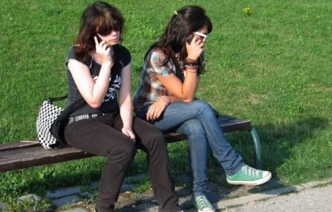 Separarea de telefonul mobil poate duce la aparitia anxietatii