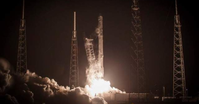 Compania SpaceX a reusit sa lanseze capsula Dragon