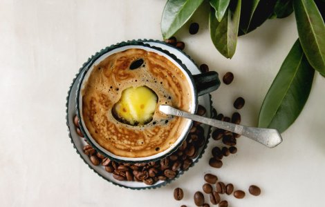 Descoperă secretul cafelei cu unt și efectele sale uimitoare!