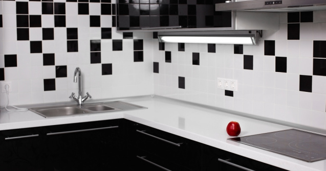 Top 5 motive pentru care blaturile de bucătărie lucioase sunt preferate