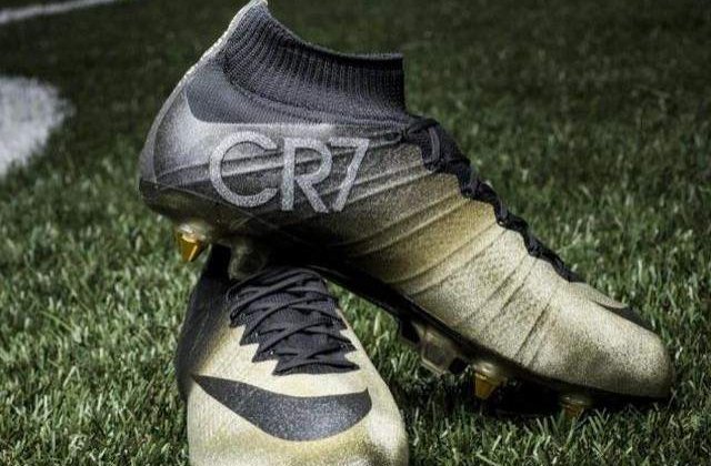 Cristiano Ronaldo va folosi o pereche de ghete incrustate cu diamante