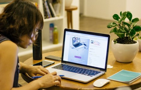 Românii și provocarea schimbării carierei: pregătiți pentru noi abilități?