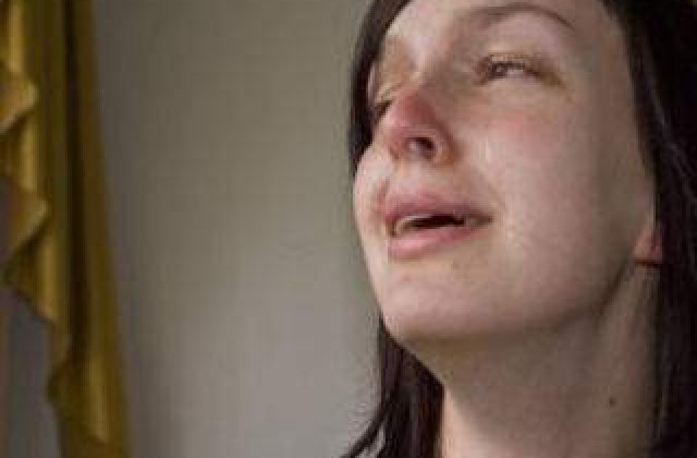 Stii de ce PLANG oamenii? Oamenii de stiinta deslusesc SECRETELE din spatele lacrimilor