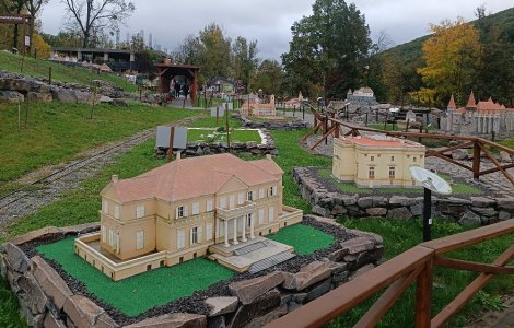 Descoperă Ardealul într-o oră: Parcul Mini Transilvania te va surprinde cu detalii uluitoare
