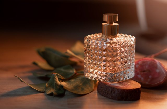 De ce extractele de parfum arăbesc durează at&acirc;t de mult? Secretele aromelor intense