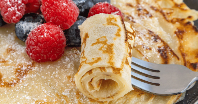 Clătite pufoase - Rețetă de clătite perfecte cu apă minerală