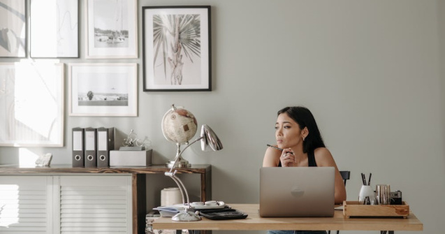 Scăderea joburilor și impactul AI în recrutare: ce spune CEO-ul Bestjobs?