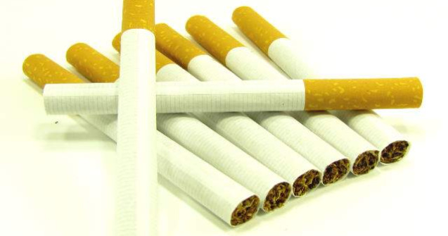 Tigara electronica, de 15 ori mai toxica decat tigaretele clasice
