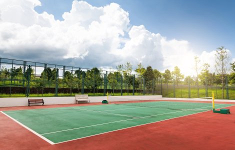 Amenajarea unui teren de tenis: 10 echipamentele esențiale