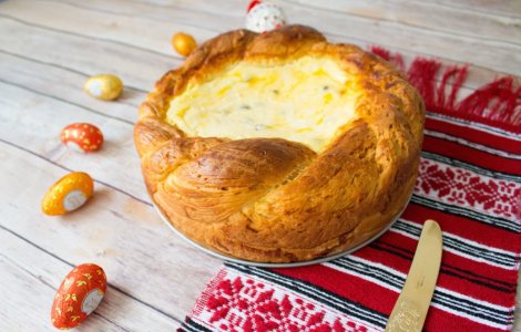 Pască tradițională cu brânză: rețeta autentică pas cu pas