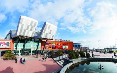 Auchan preia controlul în Sun...