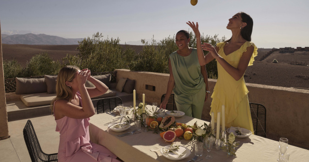 Colecția surpriză bonprix: Rochii care cuceresc viitoarele mirese