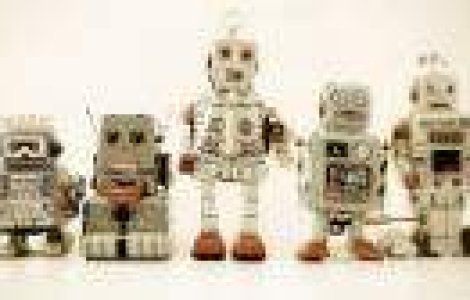 Barza este pe drum! In martie se va naste 'Roboy', primul baietel robot