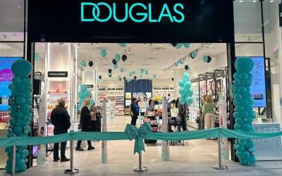 Expansiune rapidă: Douglas...