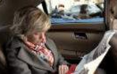 Sase lucruri pe care le poti rata cand citesti un ziar