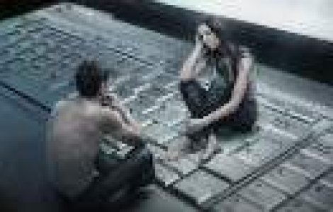 Cu doar 20 de dolari iti poti cumpara o prietena falsa pe Facebook