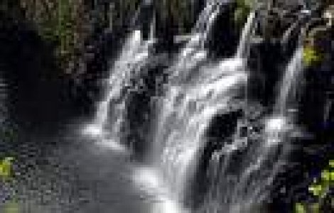  Top  8 cascade unice in lume. Romania este in top