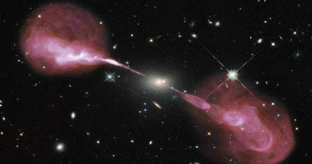 Comorile spatiului: imagini noi surprinse de telescopul Hubble