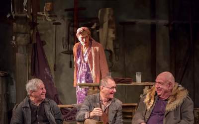 Trei comedii care vor stârni...