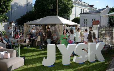 Descoperă surprizele...