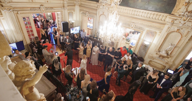 O seară de glamour și artă la Palatul Cesianu Racoviță: Gala Old Hollywood Glam