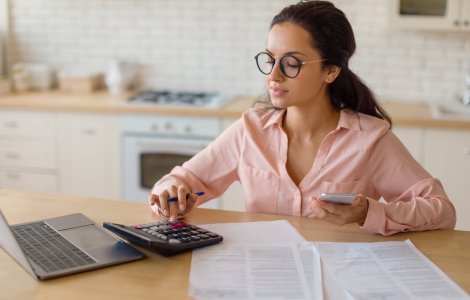 Cum să îți gestionezi mai bine finanțele personale în 2025