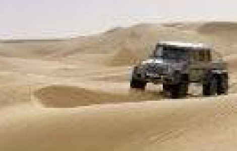 Mercedes G63 AMG 6x6 este o bestie a offroad-ului