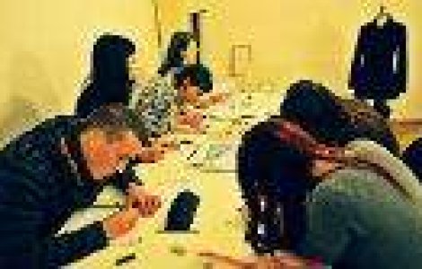 Cursuri de design vestimentar de 3 luni cu Adrian Oianu