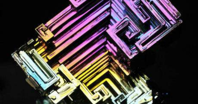  Top  Fata nevazuta a elementelor chimice in 10 fotografii microscopice superbe