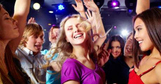  Top  TOP hituri care au facut ravagii in anii '90-2000. Le mai tineti minte?