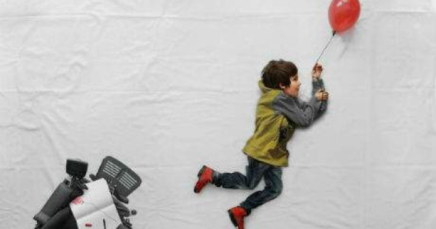 Lumea vazuta prin ochii unui baietel cu distrofie musculara - un proiect foto induiosator