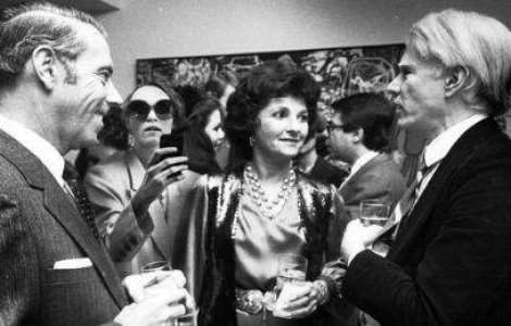 Trucaj ilar in Photoshop. Cu smartphone-ul in mana la un concert Beatles