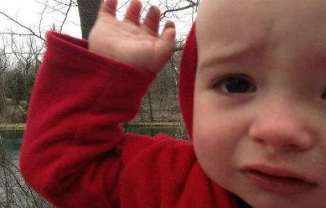 De ce plange fiul meu: un proiect foto adorabil de amuzant