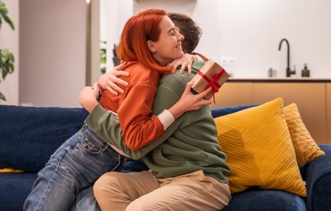 Gesturi mici, impact mare: cum să-ți surprinzi partenerul fără o ocazie specială