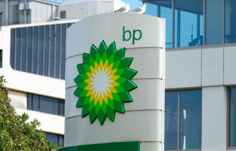 Shell neagă discuțiile cu BP, dar piața fierbe de speculații