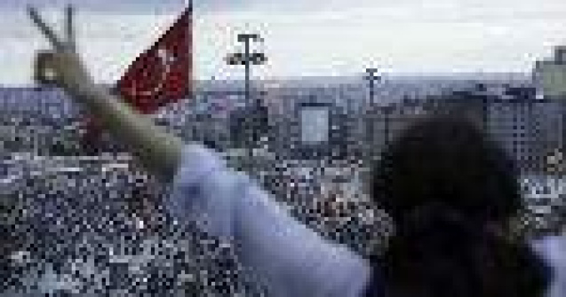 Istanbul in flacari: Ce se intampla in Turcia?