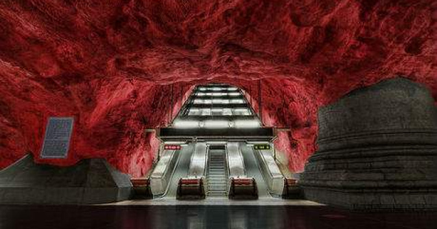 9 locuri superbe in care ai vrea sa te afli acum