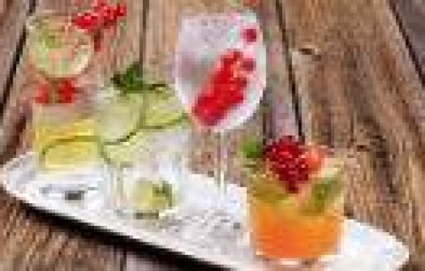 Povesti si cocktailuri