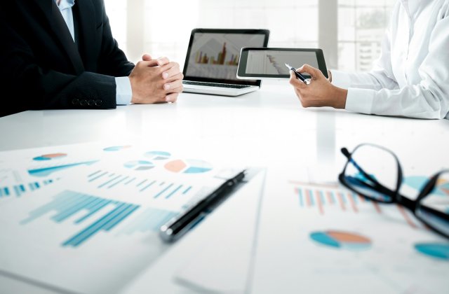 Pregătirea impecabilă a unei &icirc;nt&acirc;lniri: 7 strategii eficiente