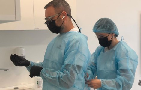 Osteoporoza și sănătatea dentară: Ce trebuie să știi dacă te gândești la implanturi