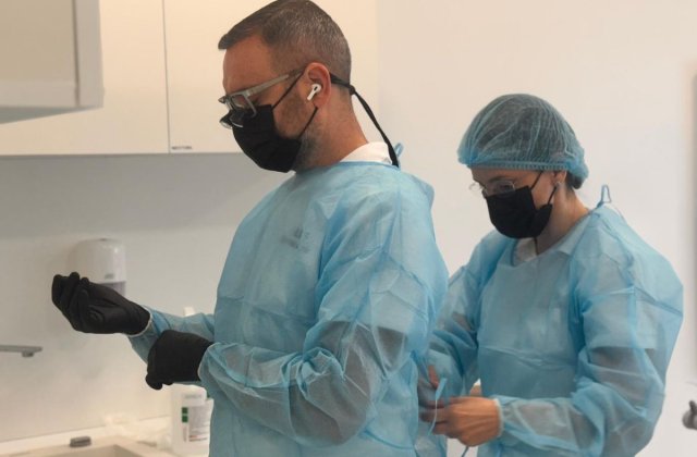 Osteoporoza și sănătatea dentară: Ce trebuie să știi dacă te g&acirc;ndești la implanturi