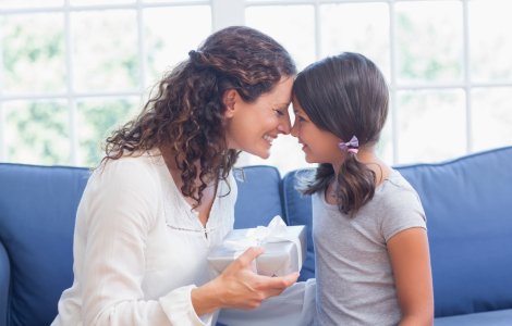 Gesturile mici care contează: cum menții vie o relație pe termen lung