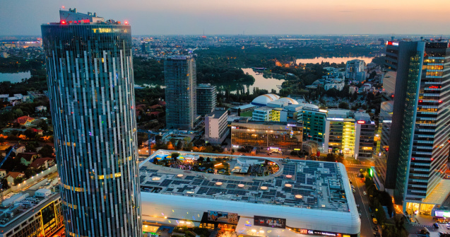 Spectacol cosmic pe terasa Promenada Mall: descoperă detaliile AstroShow!