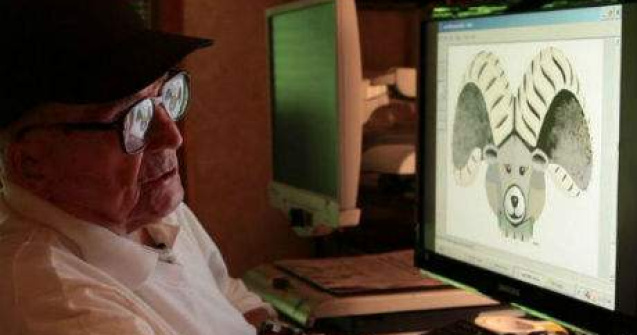 Incredibilele picturi realizate de un batran orb