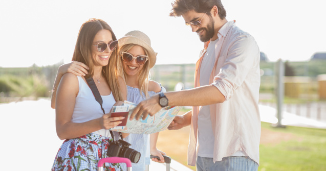 Românii vor stabili un nou record de cheltuieli în vacanțele din 2025