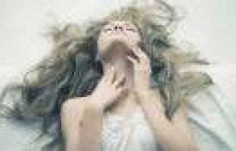 Nu este porno... Clipul la care s-au uitat un milion de oameni