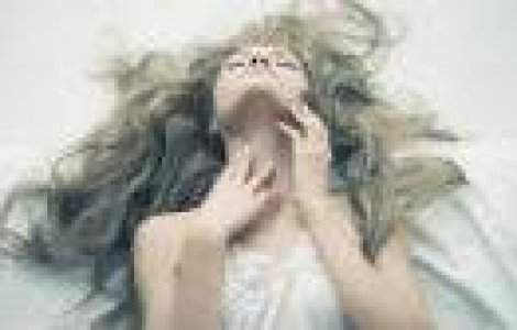 Nu este porno... Clipul la care s-au uitat un milion de oameni