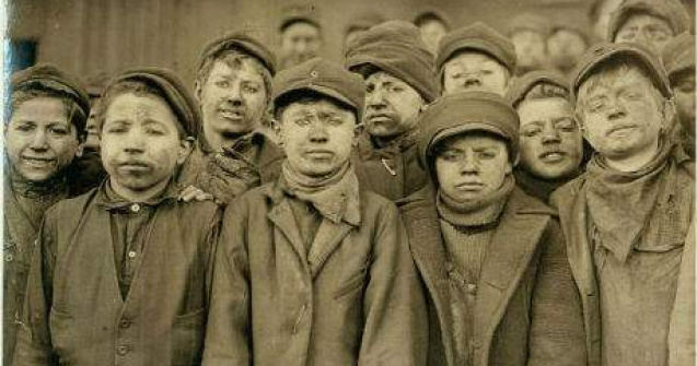 Copiii care au construit America: imaginile care te vor revolta