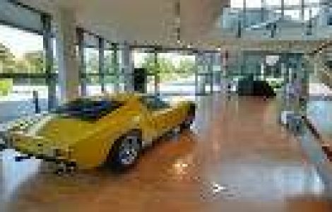 8 imagini din Muzeul Lamborghini surprinse de Google Street View