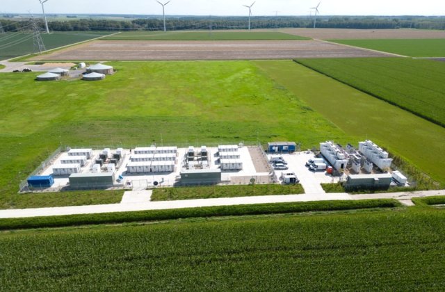 Soluții inteligente pentru stabilizarea consumului de energie: cum ajută sistemele de stocare?